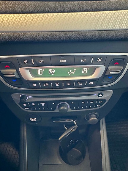Renault Megane 17 of 22