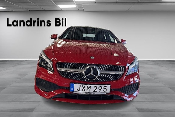 Mercedes-Benz CLA220 d 2 of 5