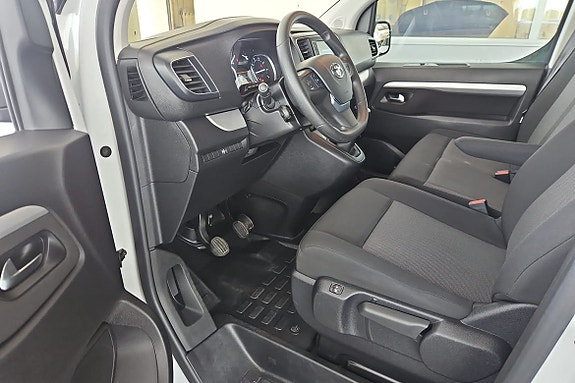 Toyota Proace Verso 28 of 30