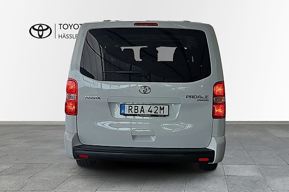 Toyota Proace Verso 8 of 30