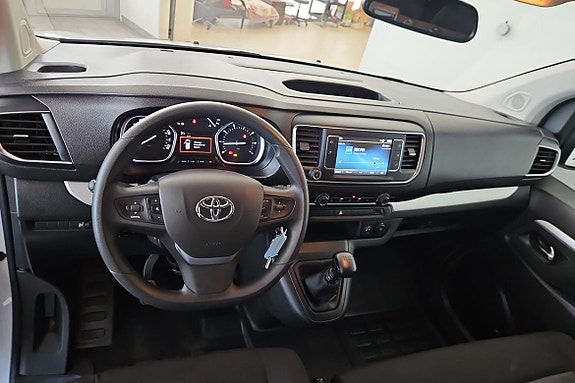 Toyota Proace Verso 12 of 16