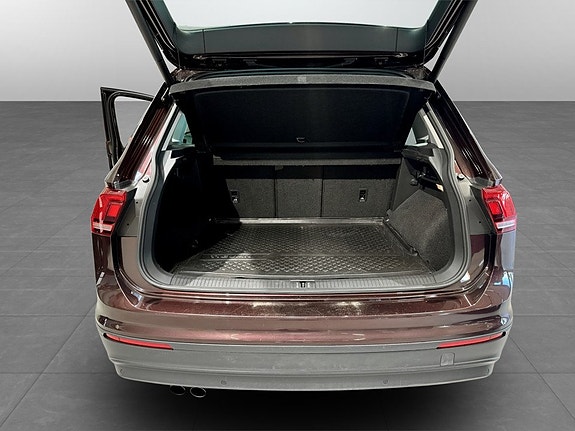 Volkswagen Tiguan 14 of 15