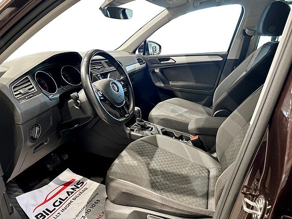 Volkswagen Tiguan 6 of 15