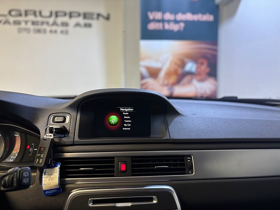 Volvo V70 13 of 18