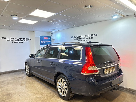Volvo V70 3 of 18