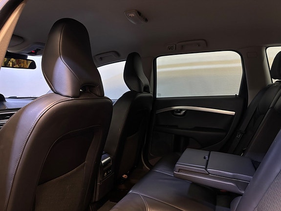 Volvo V70 15 of 18