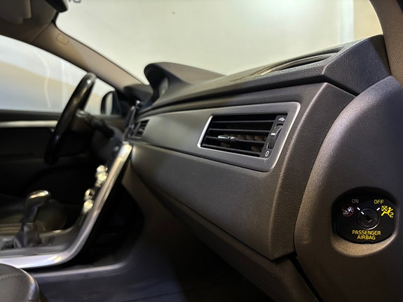 Volvo V70 12 of 18