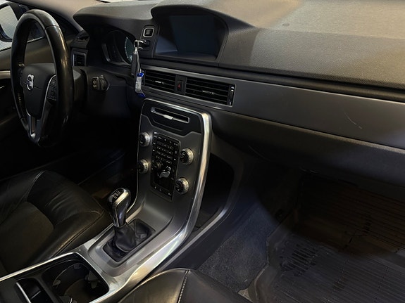 Volvo V70 11 of 18