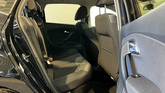 Volkswagen Polo 15 of 15