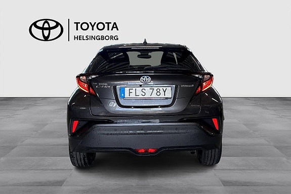 Toyota C-HR 5 of 5