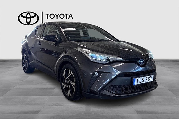 Toyota C-HR 3 of 5