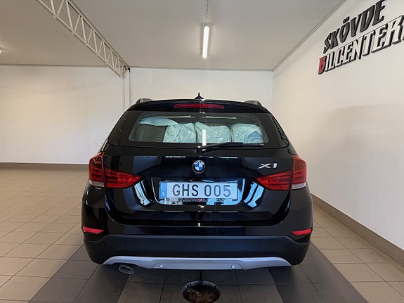 BMW X1 4 of 11