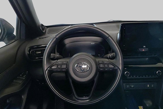 Toyota Yaris Cross 10 of 11