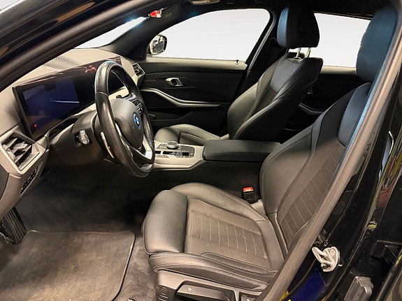 BMW 330e 9 of 23