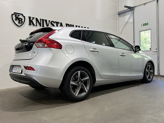 Volvo V40 20 of 22