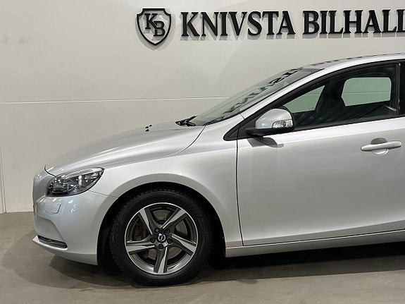Volvo V40 21 of 22