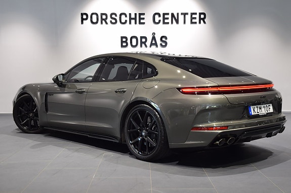 Porsche Panamera Turbo 3 of 5