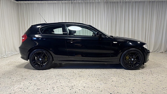 BMW 116d 4 of 5