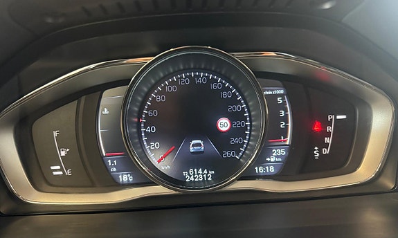 Volvo V60 Cross Country 17 of 18