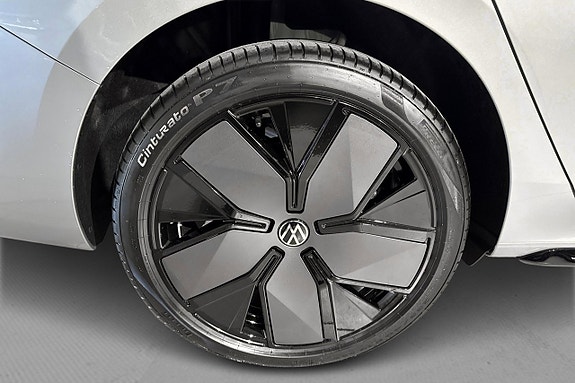 Volkswagen Passat 8 of 8