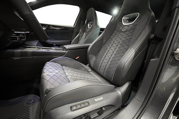 Volkswagen Passat 11 of 17