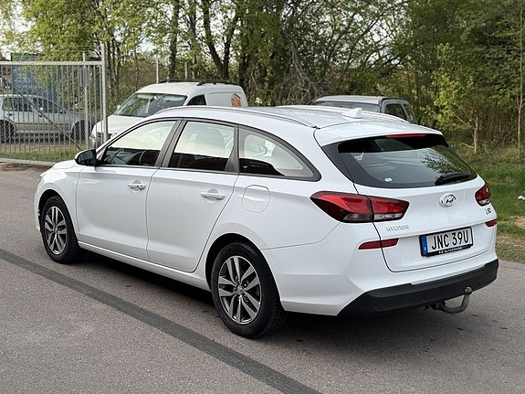 Hyundai i30 5 of 5