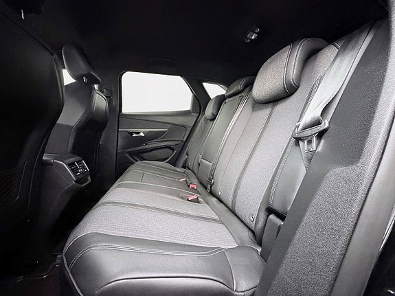 Peugeot 3008 13 of 28