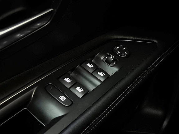 Peugeot 3008 27 of 28