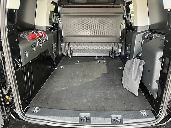 Volkswagen Caddy 11 of 15