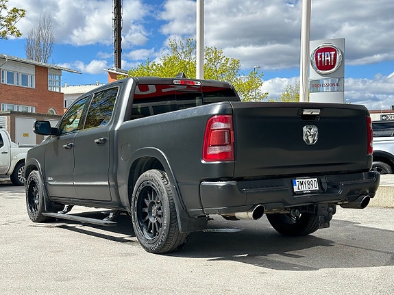 Dodge RAM 1500 5 of 5