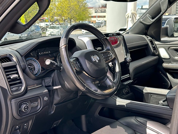 Dodge RAM 1500 7 of 14
