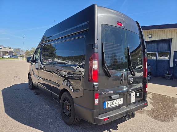 Opel Vivaro 4 of 5