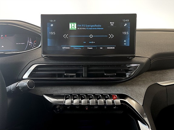 Peugeot 5008 16 of 23