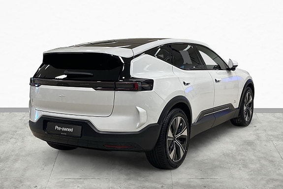 Polestar 3 8 of 18