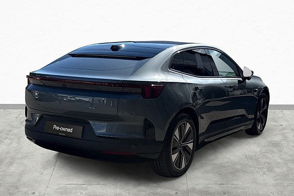 Polestar 4 8 of 20