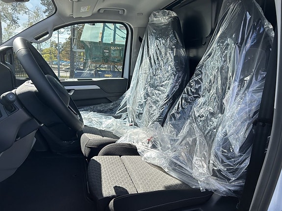 Volkswagen Transporter 14 of 22