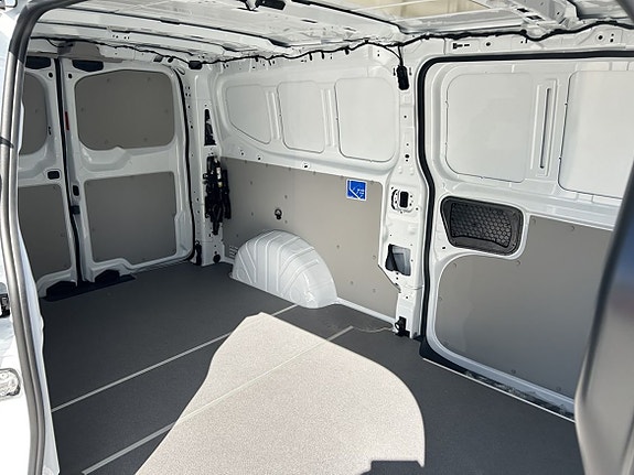 Volkswagen Transporter 11 of 22