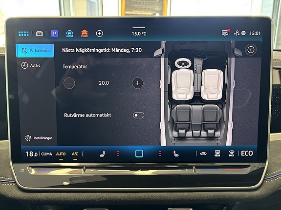 Volkswagen Passat 19 of 26