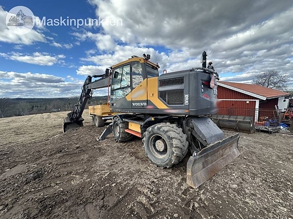 Volvo EW 160 E med vagn