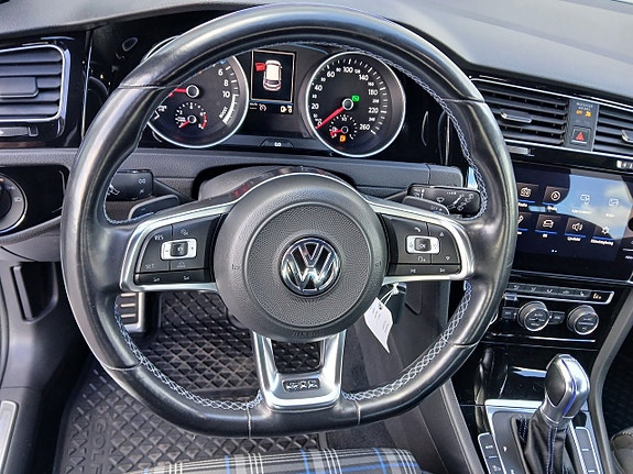 Volkswagen Golf-Serie 23 of 27