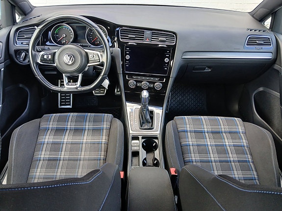 Volkswagen Golf-Serie 18 of 27