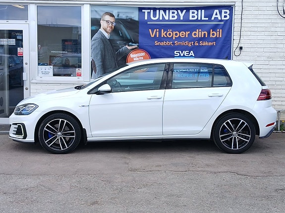 Volkswagen Golf-Serie 4 of 27