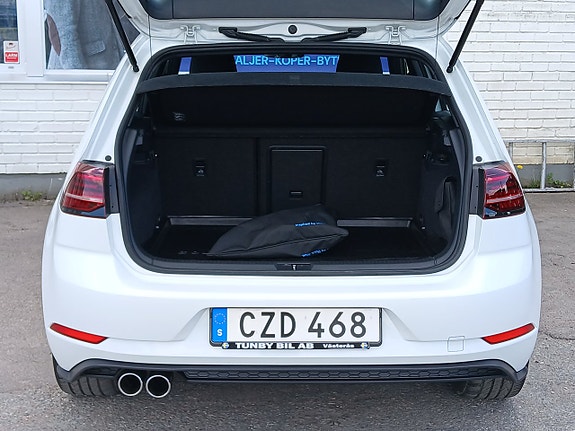 Volkswagen Golf-Serie 9 of 27