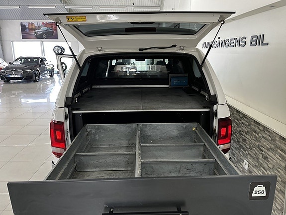 Volkswagen Amarok 19 of 26