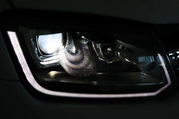 Volkswagen Amarok 10 of 26