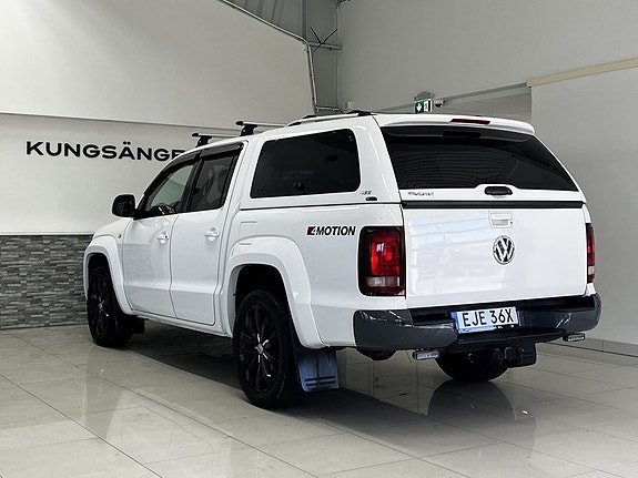 Volkswagen Amarok 8 of 26