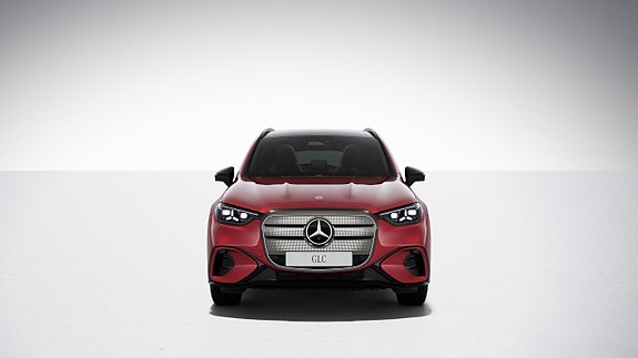 Mercedes-Benz GLC400 2 of 5