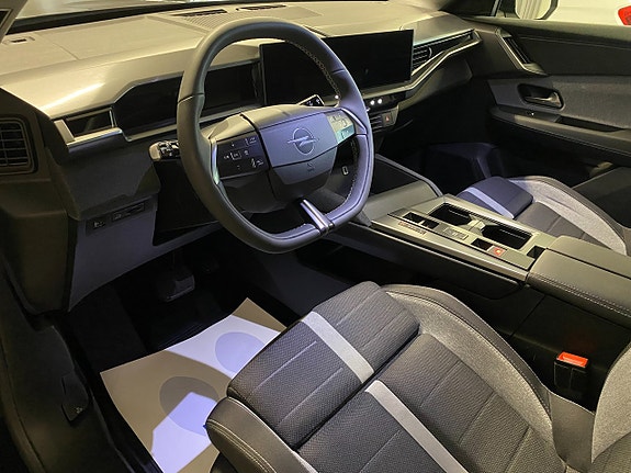 Opel Grandland X 13 of 23