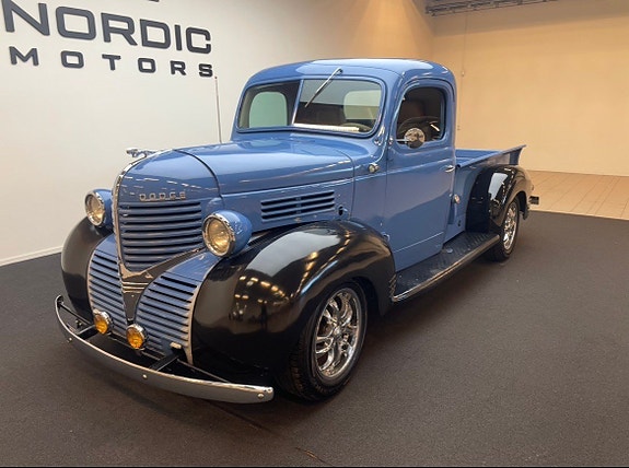 Dodge WC52 2 of 8