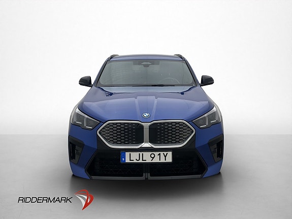 BMW iX2 3 of 5